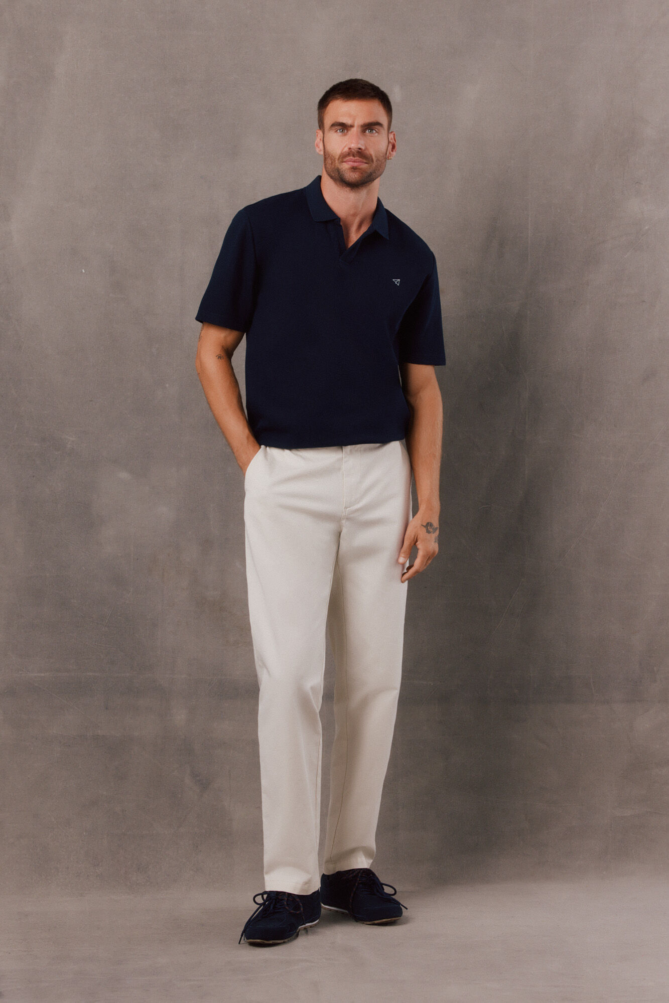 OOTO Polo textura cuello abierto Azul marino