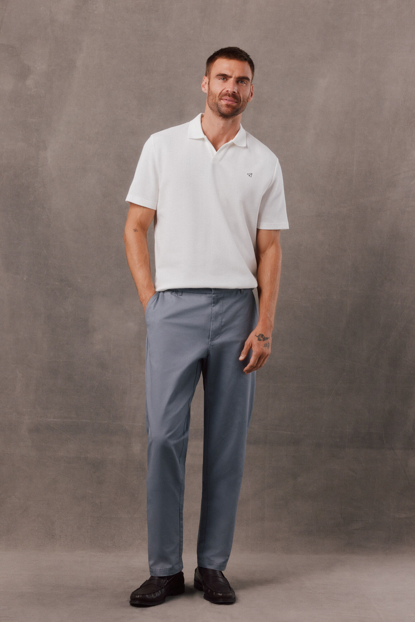 OOTO Polo textura cuello abierto Blanco
