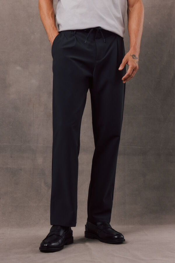 OOTO Jogger t&eacute;cnico con pinzas relaxed Gris