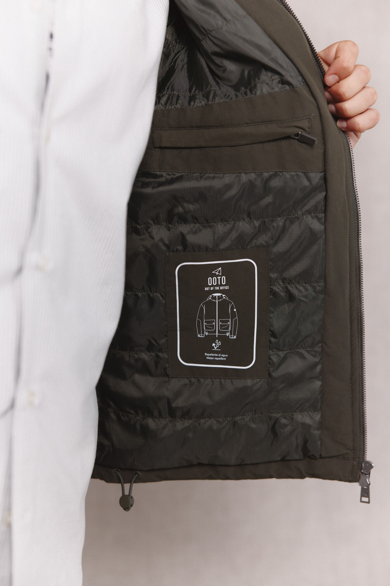 OOTO Chaqueta t&eacute;cnica bolsillos