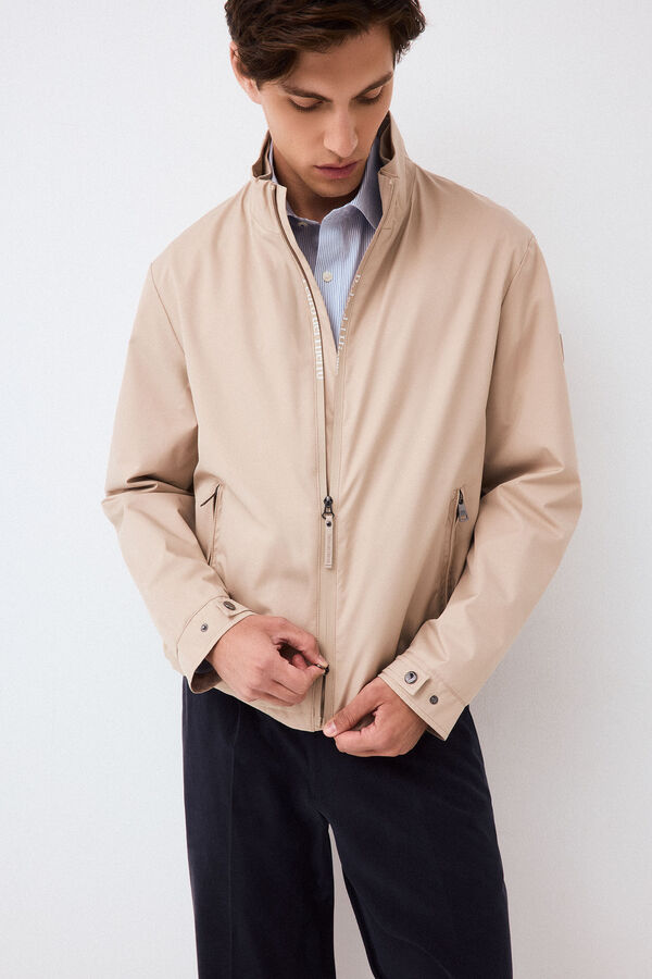 Pedro del Hierro Cazadora t&eacute;cnica ligera Beige