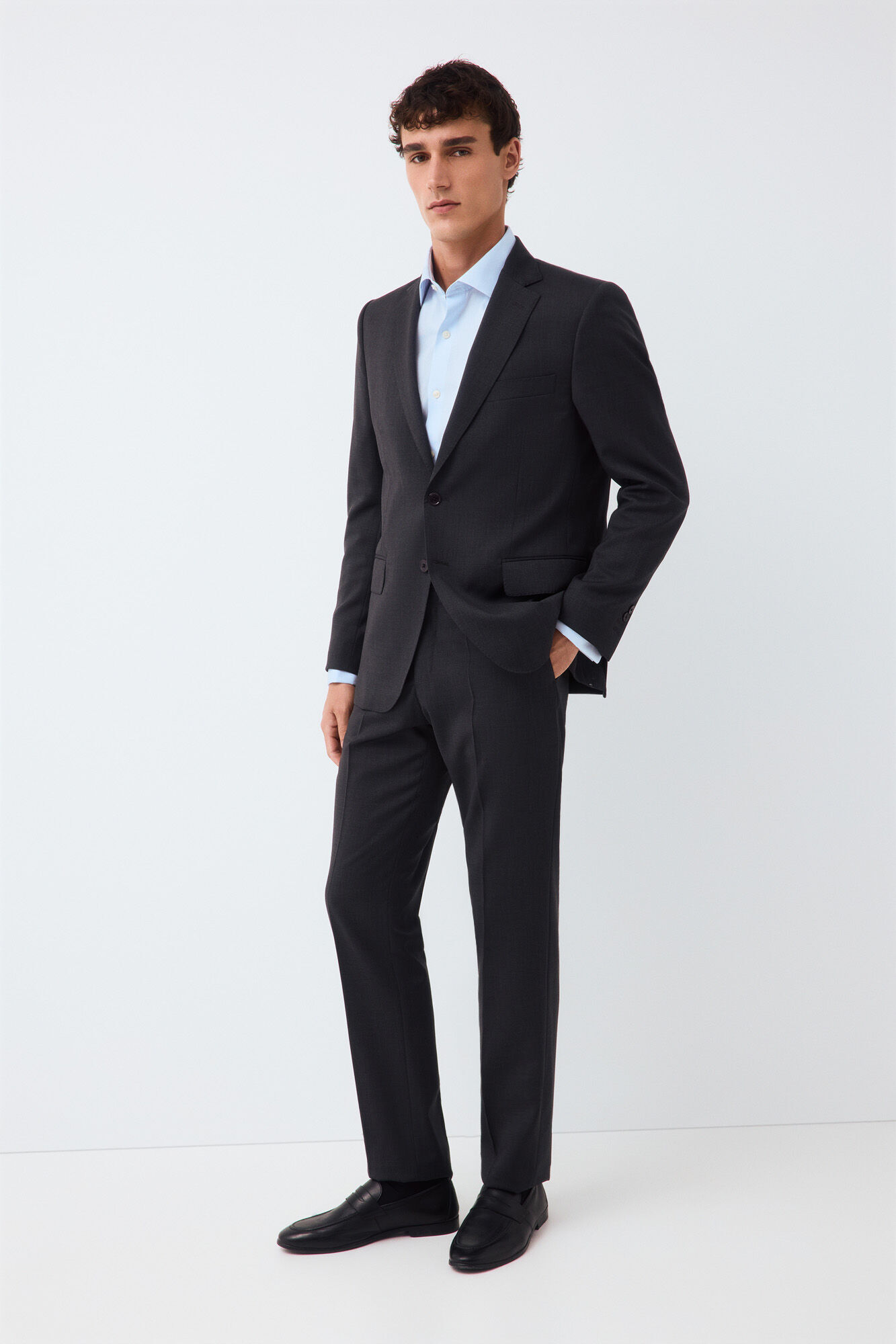 Conjunto de pantal&oacute;n y americana
